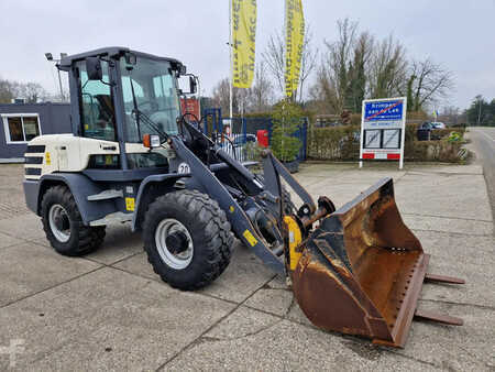 Radlader 2018 Terex TL80 met 1704 uur (2)