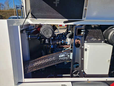 Compressor 2018 KAESER M82 in goede conditie! (13)