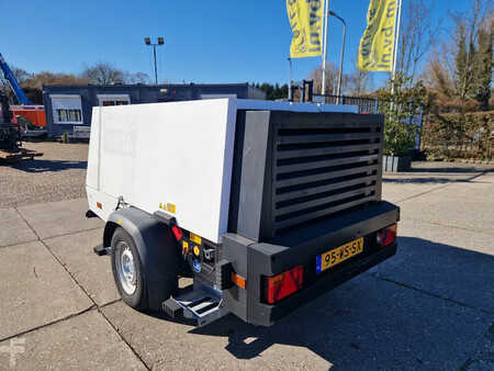 Compressor 2018 KAESER M82 in goede conditie! (3)
