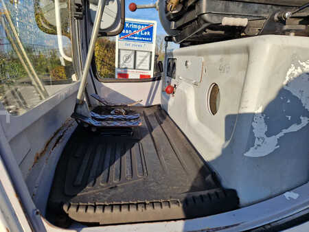 Minigraver 2011 Wacker Neuson 2404RD kan op een berghelling werken (11)