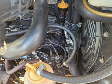 Minigraver 2011 Wacker Neuson 2404RD kan op een berghelling werken (8)