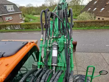 Mobilní bagry 2015 Hyundai Robex 160W-9A with 6-cylinder Cummins (16)