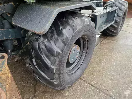 Mobilní bagry 2015 Hyundai Robex 160W-9A with 6-cylinder Cummins (20)