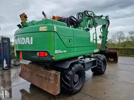 Mobilní bagry 2015 Hyundai Robex 160W-9A with 6-cylinder Cummins (4)