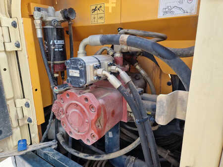 Excavadoras de ruedas 2013 Hyundai Robex 140W-9 met airco (17)