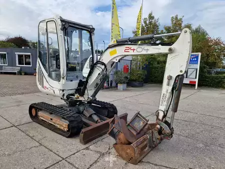 Mini Escavatori 2010 Wacker Neuson 2404RD kan op een berghelling draaien (19)