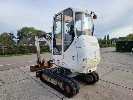 Mini Escavatori 2010 Wacker Neuson 2404RD kan op een berghelling draaien (20)
