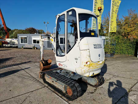 Mini kotrógép 2011 Wacker Neuson 2404RD met nivelleersysteem, mountain proof (18)