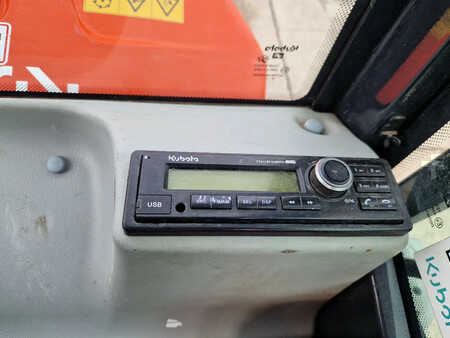 Mini-koparki 2019 Kubota KX019-4 CW05 met 2 bakken (11)