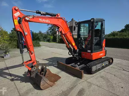 Minigraver 2019 Kubota U36-4 met 4917 uur en slangbreuk (1)