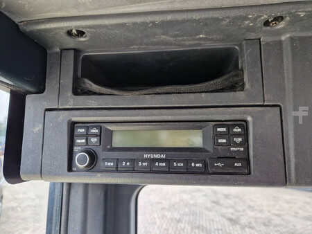 Minigraver 2014 Hyundai Robex CR60-9 met airco en 3 bakken (14)