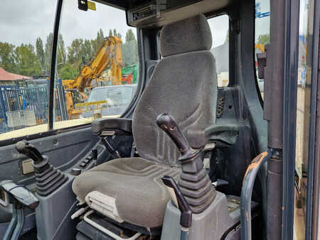 Minigraver 2014 Hyundai Robex CR60-9 met airco en 3 bakken (9)