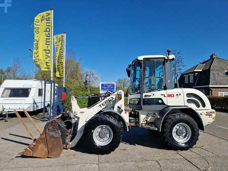 Kerekes rakodó 2007 Terex TL80 palletvorken en 4in1-bak (1)