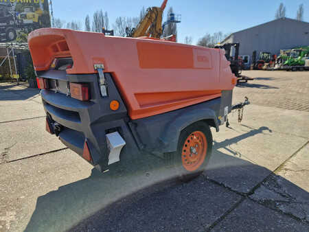 Kompressor 2013 Atlas Copco XAS57 in zeer nette staat (4)