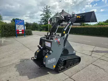 Laderaupe 2024 Mattson Mattson ML525Y DEMO mini skidsteer loader/schranklader rupsen als nieuw (3)