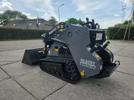Laderaupe 2024 Mattson Mattson ML525Y DEMO mini skidsteer loader/schranklader rupsen als nieuw (4)