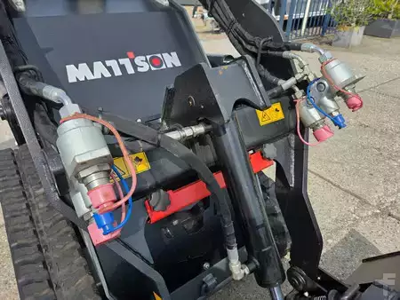 Laderaupe 2024 Mattson Mattson ML525Y DEMO mini skidsteer loader/schranklader rupsen als nieuw (9)