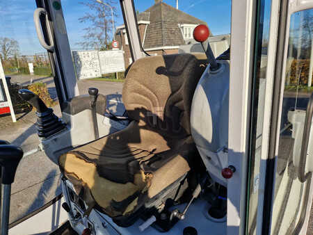 Mini kotrógép 2011 Wacker Neuson 2404RD kan op een helling draaien (11)