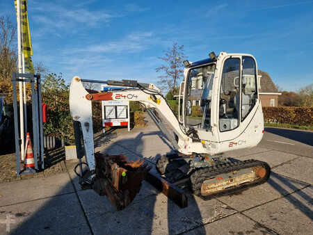 Mini kotrógép 2011 Wacker Neuson 2404RD kan op een helling draaien (18)