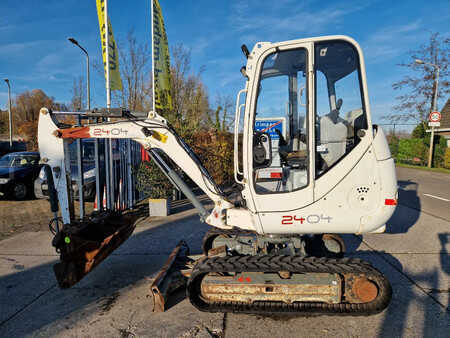 Mini kotrógép 2011 Wacker Neuson 2404RD kan op een helling draaien (2)