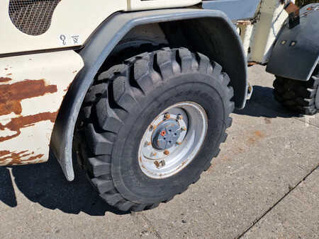 Kerekes rakodó 2008 Terex TL80 in nette staat (17)