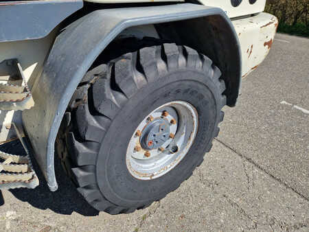 Kerekes rakodó 2008 Terex TL80 in nette staat (18)