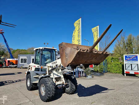 Kerekes rakodó 2008 Terex TL80 in nette staat (3)