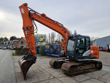 Kettenbagger 2014 Hitachi ZX130LCN-5B met zeer net rijwerk! (1)