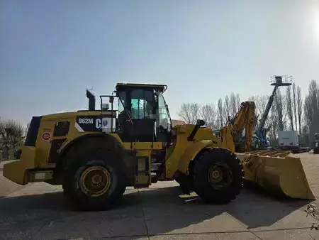 Pyöräkuormaajat 2018 Caterpillar 962M met airco (4)