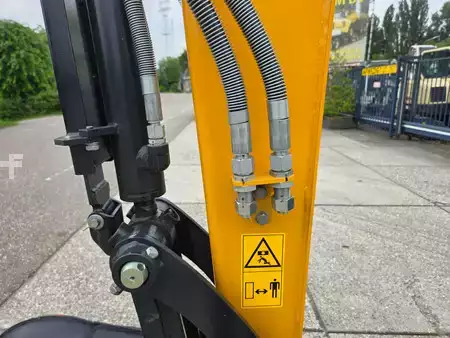 Mini-koparki 2024 Yuchaï U27 DEMOMODEL IN NIEUWSTAAT! (13)