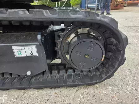 Mini-koparki 2024 Yuchaï U27 DEMOMODEL IN NIEUWSTAAT! (16)