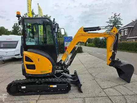 Mini-koparki 2024 Yuchaï U27 DEMOMODEL IN NIEUWSTAAT! (19)