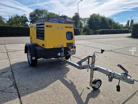 Kompressori 2022 KAESER M20.2 in zeer nette staat! (2)