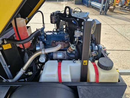 Kompressori 2022 KAESER M20.2 in zeer nette staat! (5)