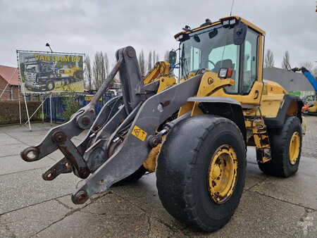 Radlader 2012 Volvo L120G (1)