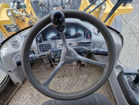 Radlader 2012 Volvo L120G (7)