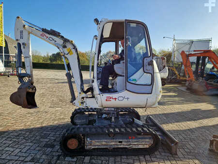 Minigraafmachines 2011 Wacker Neuson 2404RD met nivelleersysteem, mountain proof (18)