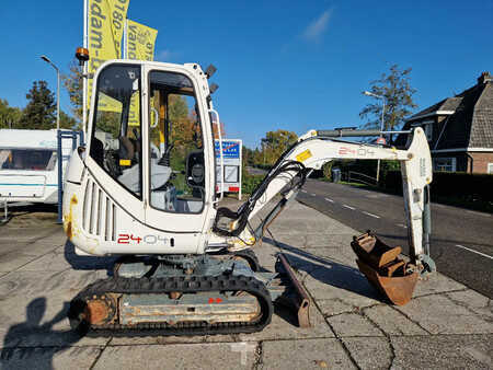 Minigraafmachines 2011 Wacker Neuson 2404RD met nivelleersysteem, mountain proof (19)