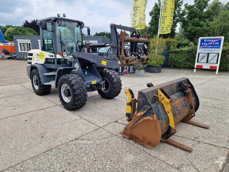 Wheel Loaders 2018 Yanmar TL80 / Terex TL80 / Schaeff TL80 very low hours! (2)