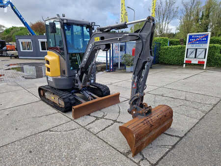 Minikaivinkoneet 2018 Volvo ECR25D met 2562 uur (2)