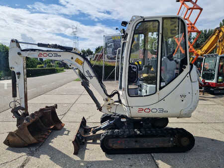 Minibagry 2011 Wacker Neuson 2003RD met nivelleersysteem (1)