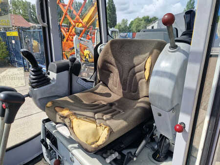 Minibagry 2011 Wacker Neuson 2003RD met nivelleersysteem (10)
