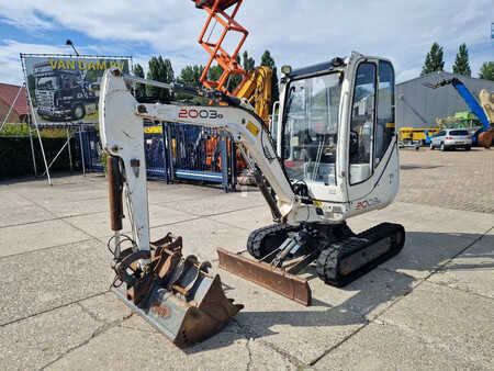 Minibagry 2011 Wacker Neuson 2003RD met nivelleersysteem (18)