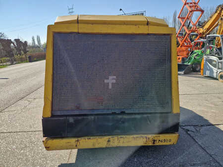 Kompresszor 1990 Atlas Copco XAS350DD (4)