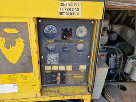 Kompresszor 1990 Atlas Copco XAS350DD (6)