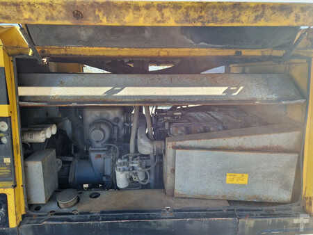 Kompresszor 1990 Atlas Copco XAS350DD (8)