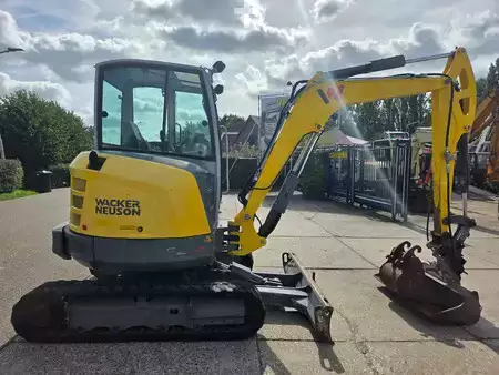 Minibagry 2019 Wacker Neuson EZ36 met kantelbak en dieplepel (21)