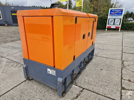 Power Generator 2016 Atlas Copco QAS 60 met Perkins motor (17)