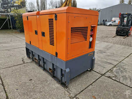 Power Generator 2016 Atlas Copco QAS 60 met Perkins motor (18)