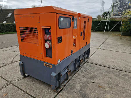 Power Generator 2016 Atlas Copco QAS 60 met Perkins motor (19)